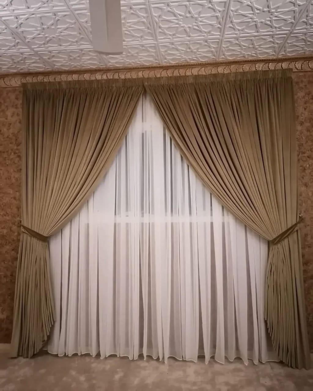 “ستائر امريکي”