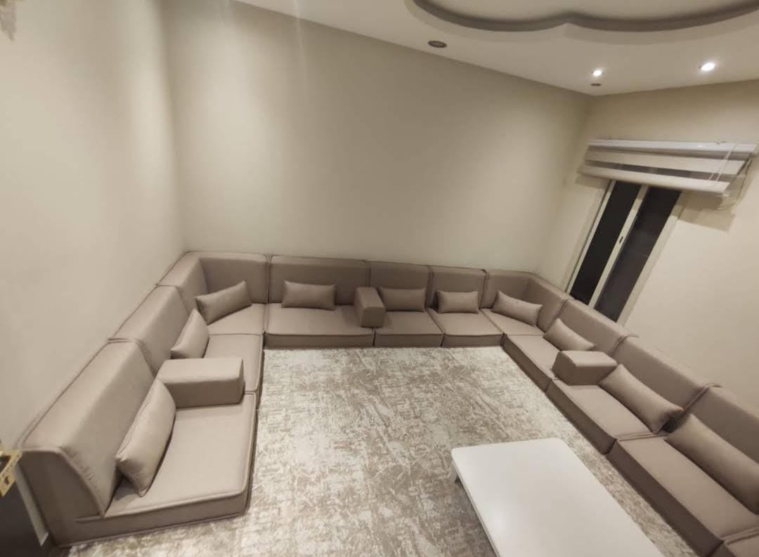 مجلس إسفنجي